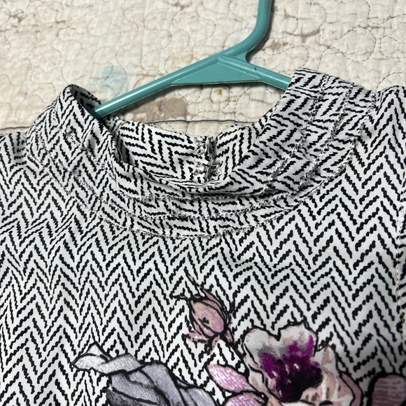 WHBM SILK TANK - Picture 2 of 4